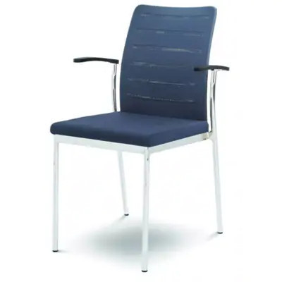 Evosa chair, L: 56cm, Width: 55,5cm, H: 87cm, Weight: 7,6kg. Sitting area: 47cm, 7,6kg (08/1A)