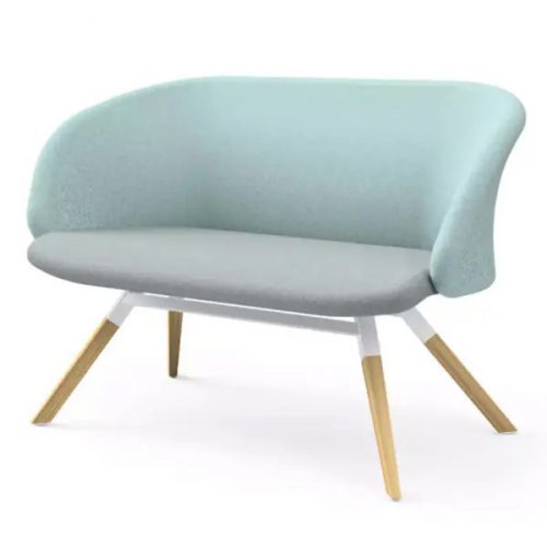 Junea chair, L: 80cm, Width: 129,5cm, H: 80cm, Weight: 18,2kg. Sitting area: 46cm, 18,2kg (10/4)