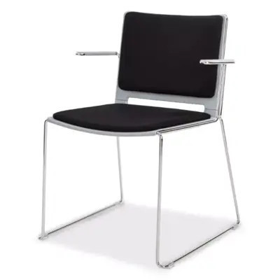 Rigo chair, L: 57cm, Width: 58cm, H: 81,5cm, Weight: 8,9kg. Sitting area: 46cm, 8,9kg (82/3A)